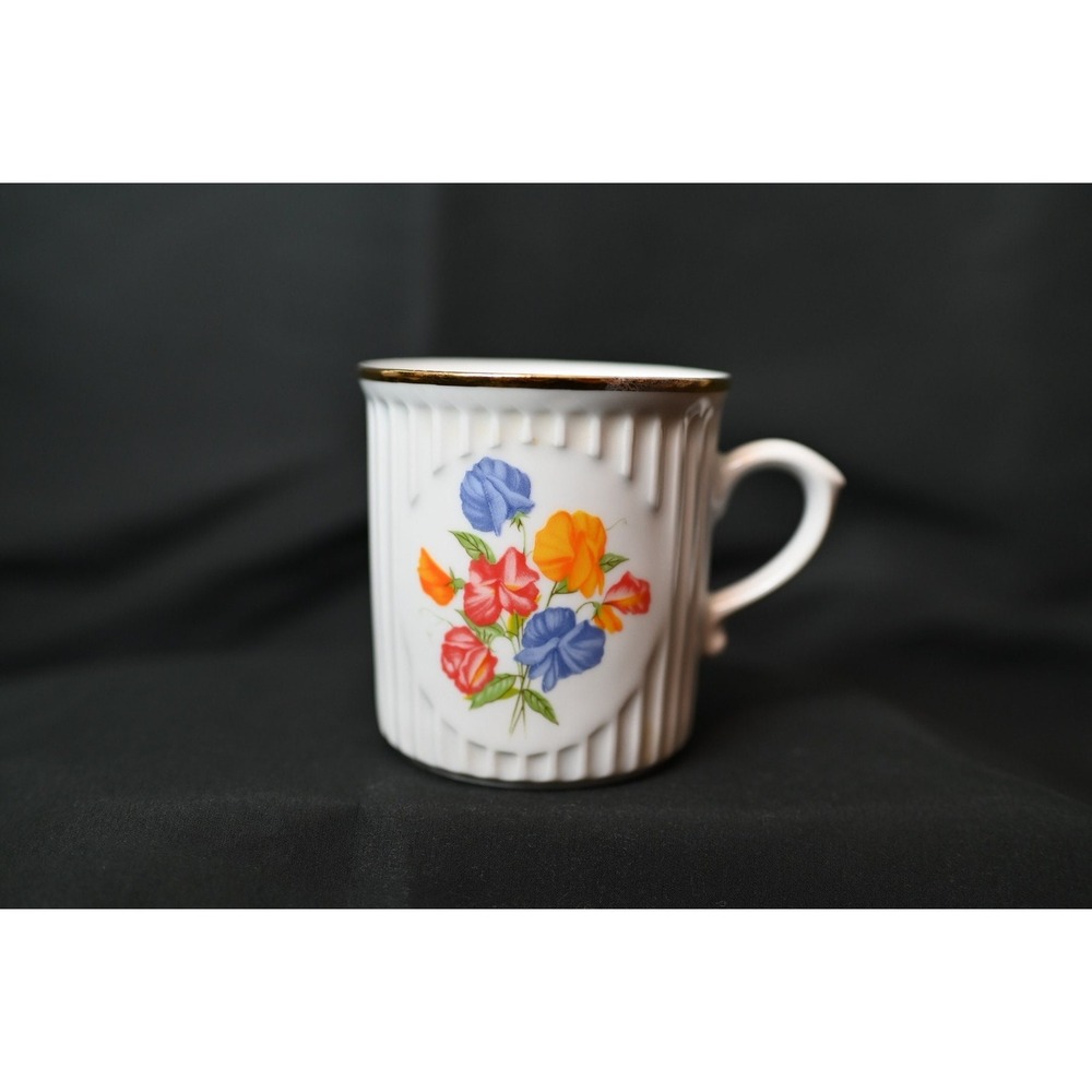 Original Bohemia Sweet Pea April Birth Flower Vintage Mug Gold Trim 11oz